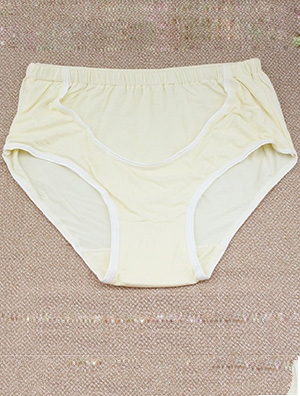 牛奶絲低腰舒體孕婦內褲