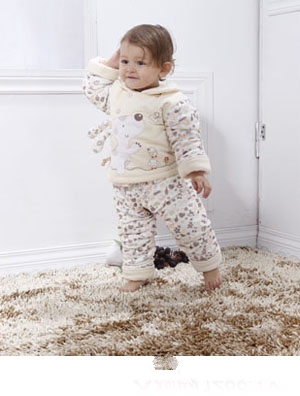 ������܇�냺���·�ɫ