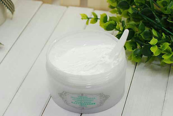 �����ݲݱ��ŷ��{���w�|��Ĥ��