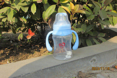 ���ѐۋ��׃������{ɫ��ƿ