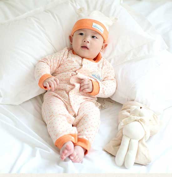 佈恩寶貝嬰兒睡衣黃色點點