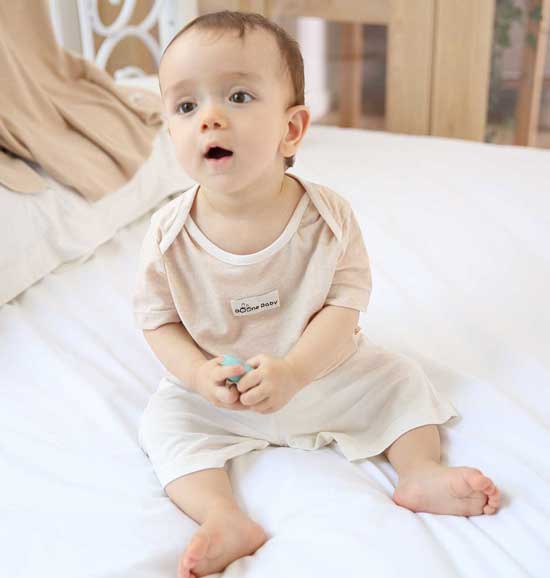 佈恩寶貝紅白色短袖套裝