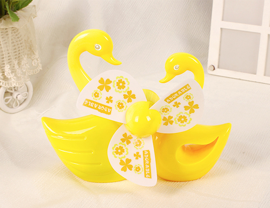 柯麗雅充電天鵝小風扇黃色