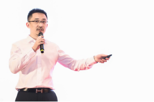 1С�r�ְ�CEO�������������������D��