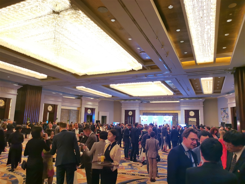 �����r�����L�A�������m�cؐ�����ٴ��_�ɑ��Ժ���