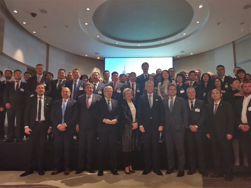 �����r�����L�A�������m�cؐ�����ٴ��_�ɑ��Ժ���