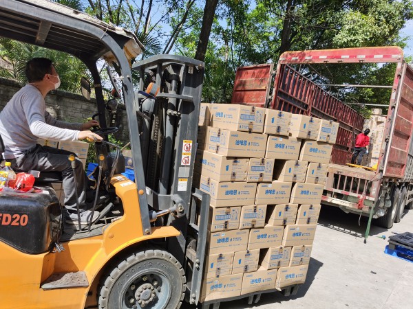 �����ό����䡢���ǻ������ͬ��ٛ100�fԪ��Ψ���̷�