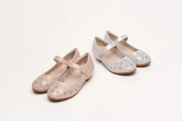 ������������������\��Ь����ӭ������ᳱ��